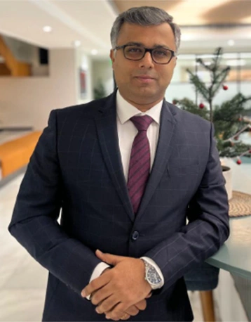 Suyog Sheshadri — Head - Technical
